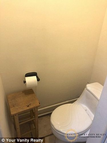tualet-375x500.jpg