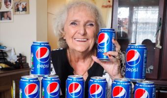 Бабуля полвека пьёт только Pepsi с водой, и ей хоть бы что. Самое интересное, что вы тоже так можете