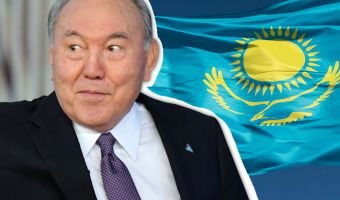 Президент Казахстана Нурсултан Назарбаев сложил свои полномочия. И люди не знают, как с этим справиться