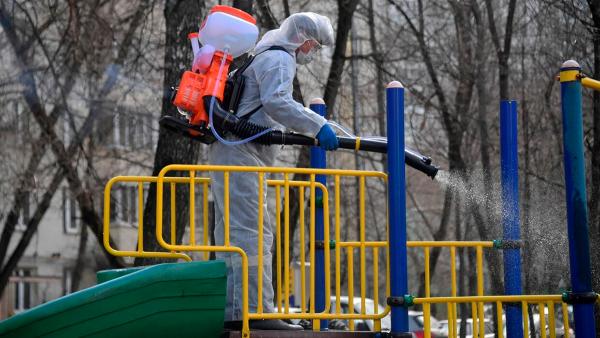 Петербуржец получил первый штраф по новым правилам карантина. За прогулку с ребёнком он заплатит 15 тысяч