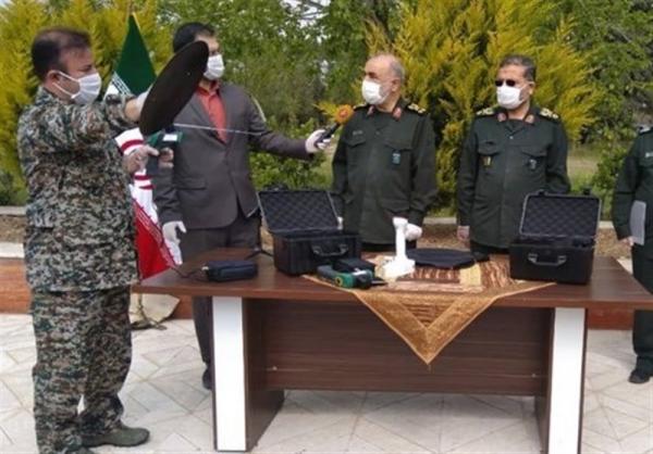 Иранские военные презентовали прибор для борьбы с COVID-19. По их словам, он улавливает вирус на расстоянии
