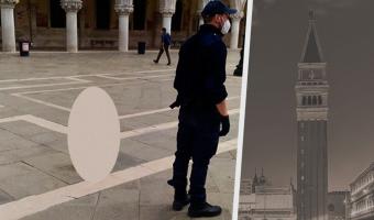 На площади Сан-Марко в Венеции вырос бетонный пенис. У полиции два вопроса: что это значит и как его убрать