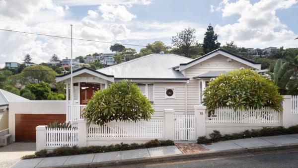 В Австралии продаётся дом с мечтой подростка внутри. Но это не единственный секрет, который таит в себе жильё