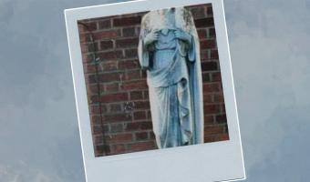 Жители Дублина почистили статую Девы Марии и не узнали её. Оказалось, на них годами взирала вовсе не Мадонна