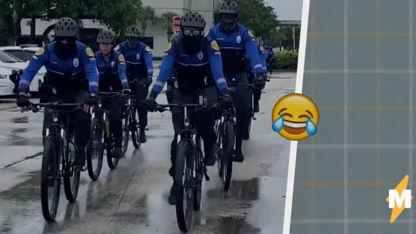 Копы США показали свой элитный отряд на велосипедах. Они должны подавлять беспорядки, но наводят мемный хаос