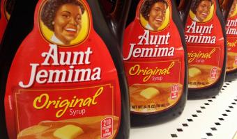 PepsiCo изменят название сиропа Aunt Jemima спустя 131 год. Виноваты в этом богатая история бренда и 2020 год