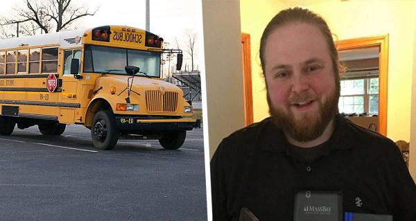 Дети мечтали, чтобы водитель школьного автобуса стал их учителем.