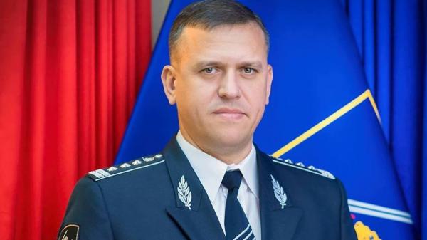 Министр обороны Молдовы словил леща на военных учениях. За такое видео кого-то точно ждёт штраф или повышение