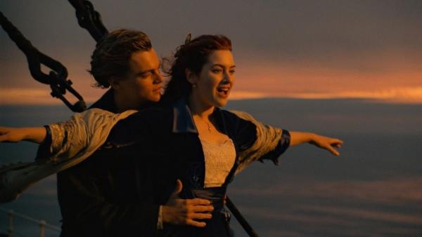 "Титаник" был в одной сцене от провала. Как могли кончиться культовые фильмы - и почему этого не случилось