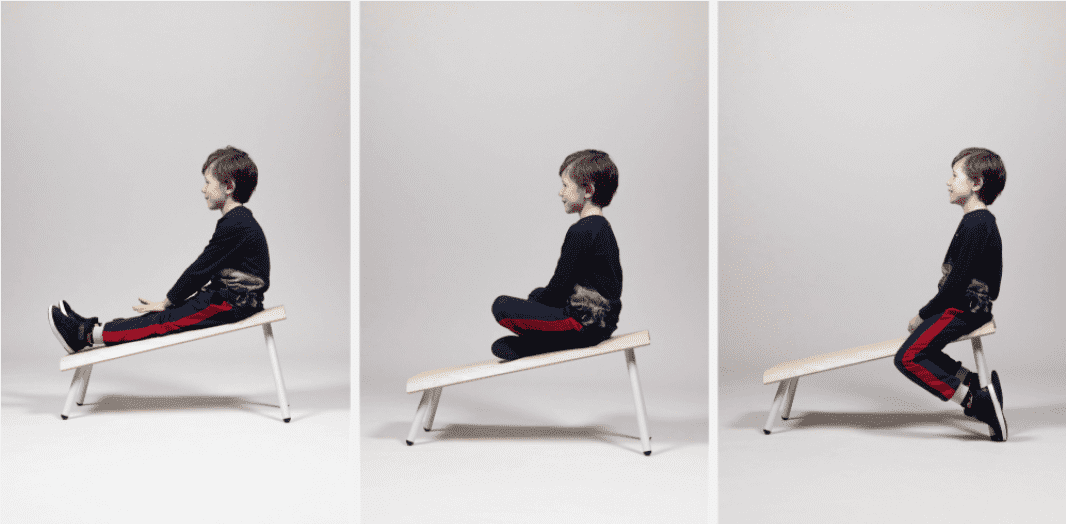 Дизайнер создал стулья, которые учат сидеть правильно . Правда, чтобы усидеть на нём придется поворочаться, но так и задумано