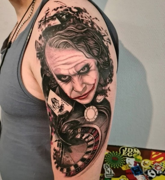 Татуировка Джокер - уникальный образ для смелых