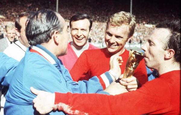 Футболист гордился, что держал Кубок мира, но спустя 50 лет понял: зря. Жестокая правда разбила ему сердце
