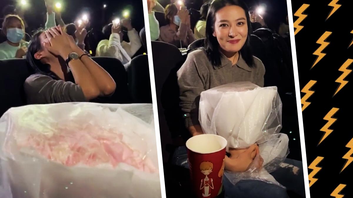 Она сказала «Нет»: Житель Актау сделал предложение девушке в кинотеатре под открытым небом
