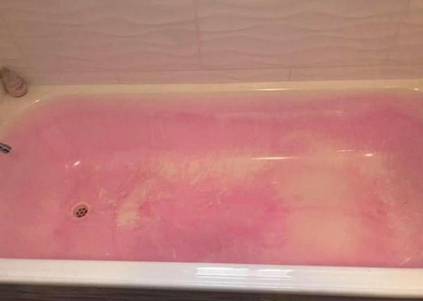 Девочка приняла ванную с бомбочкой и та действительно взорвалась. Кожа не пострадала, а вот бюджет семьи — да