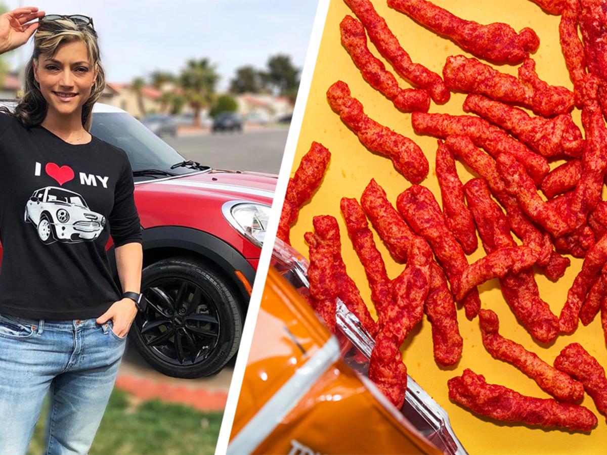 Женщина на видео сварила Cheetos для макарон с сыром. Людей тошнит