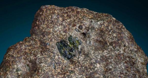 Учёные нашли метеорит, и он оказался древнее Земли. Его анализ показал: у Голубой планеты была старшая сестра