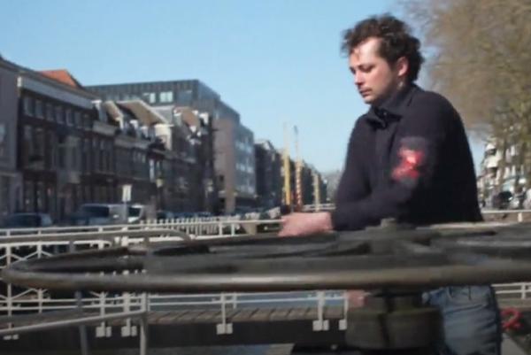 В Нидерландах появился рыбий домофон (серьёзно), но это ещё не всё. Открыть подводную дверь можете и вы