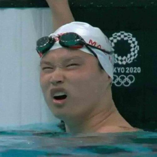 Канадская пловчиха взяла золото на Олимпиаде, но победу она разглядела не сразу