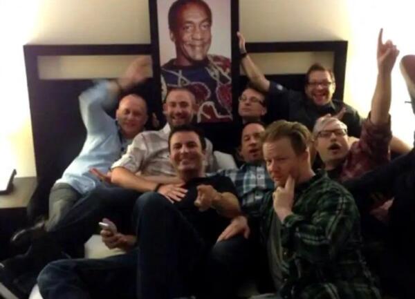 Работники Blizzard назвали комнату в отеле "Номером Косби" и пили у его портрета