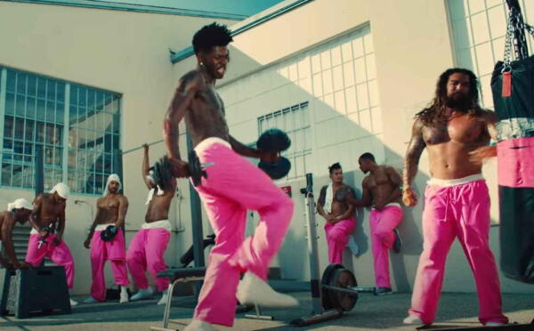 Двойник Джейсона Момоа появился в новом клипе Lil Nas X