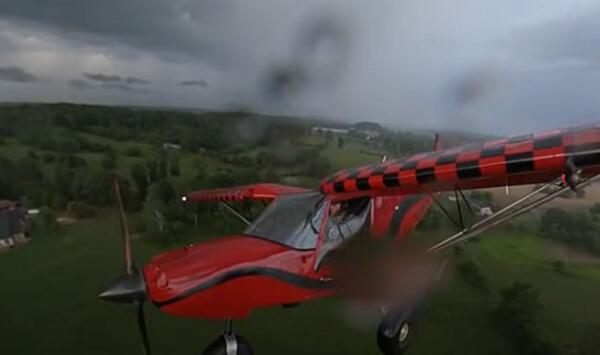 Как посадить самолёт в шторм? Показал пилот на видео, и после просмотра фобия летать появится даже у смелых