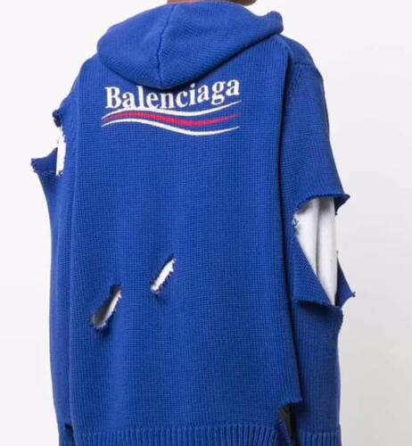Бренд Balenciaga предложил покупателям приобрести худи с дырками за $1750