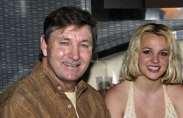 Отец Бритни Спирс открестился от обвинений и рассказал о нестабильной психике дочери