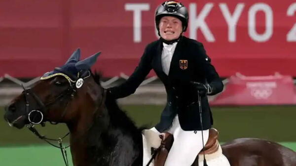 Организаторы Олимпиады убрали фигуру атакующего сумоиста, пугавшую лошадей