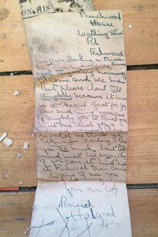 Семья нашла в доме древнее письмо. Его текст так и кричит о страданиях любовника, жаждущего встреч