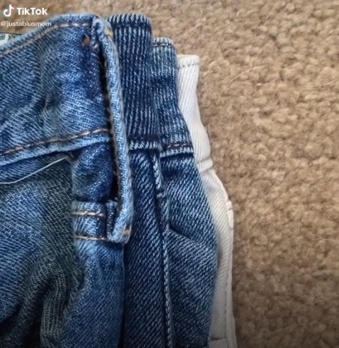 Блогерша показала, как обманывают бренды, сравнив джинсы одного размера. Тесная одежда не повод сесть на диету