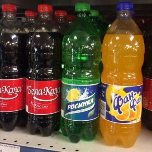 Чем заменить "Кока-колу" и "Пепси" после ухода с российского рынка. На смену идут напитки из Черноголовки