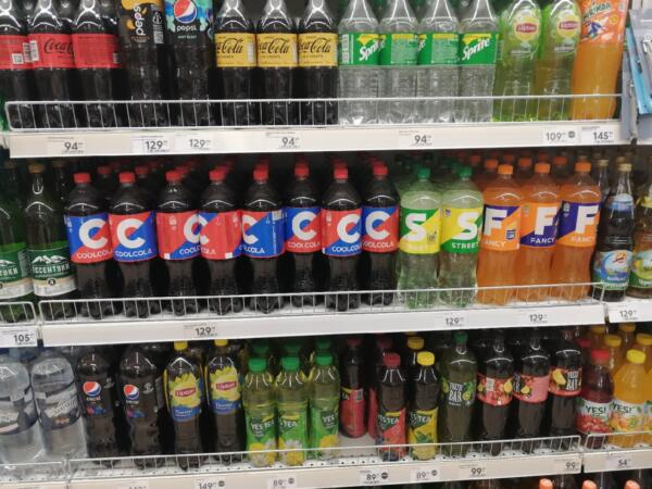 Цены на CoolCola пугают покупателей. Полтора литра аналога "Колы" за 139 рублей стоит дороже оригинала