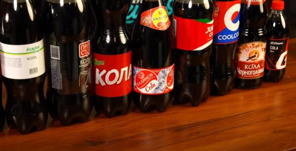 Блогер Oblomoff попробовал аналоги "Кока-Колы" из РФ. У "Баварии Колы" аромат битума, а у