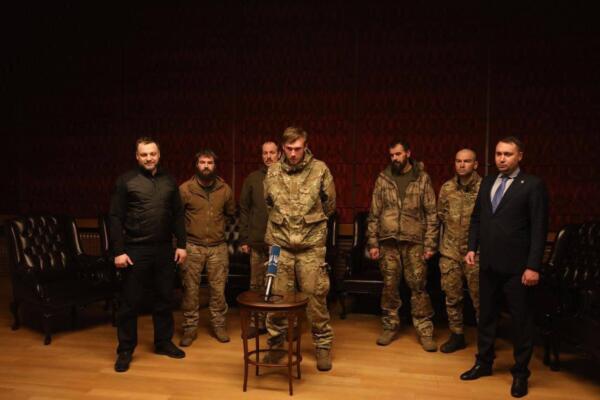 Киев сообщил об обмене командиров "Азова" и Медведчука. В Сети - разочарованные посты от сторонников СВО