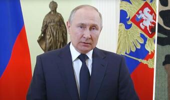 В поздравлении с 8 марта Владимир Путин успокаивает женщин. Обещает не брать на фронт резервистов
