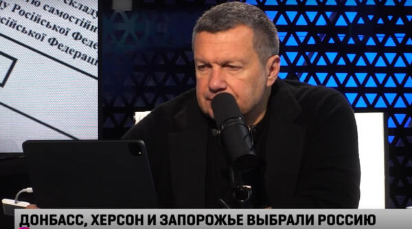 Владимир Соловьёв в передаче "Полный контакт" тяжело вздыхает, призывая к дисциплине ВС РФ