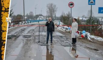 В Вологодской области починили мост за 17 млн рублей. На фото с открытия — разбитые дороги и грязь