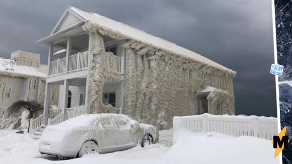 Дома в Канаде превратились в ледяные дворцы. На фото - город как из сказки