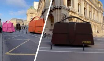 Гигантские сумки Jacquemus разъезжают по Парижу. В 3D-рекламе брендовые аксессуары стали автобусами
