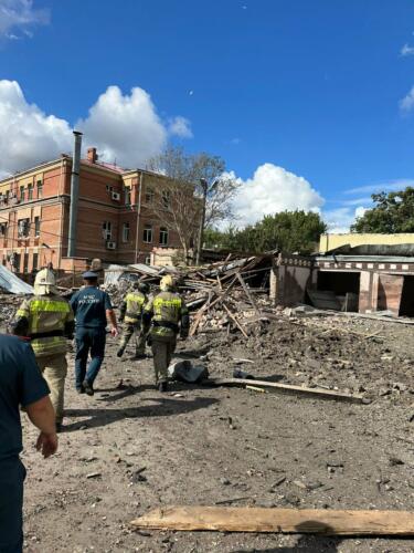 Что известно о взрыве в Таганроге. На фото - разрушенное здание кафе "Чехов сад"